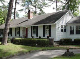 318 Glenwood Dr, Thomasville, GA 31792