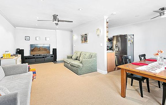 3rd image of 150 Hawthorne St APT 3C