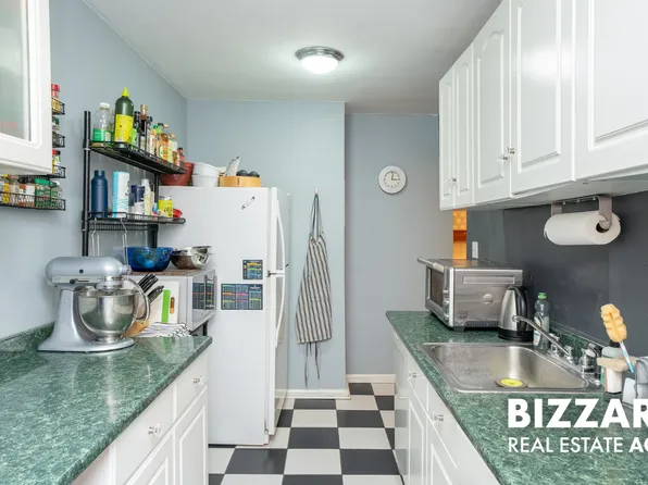 4 Bogardus Place image 5 of 10