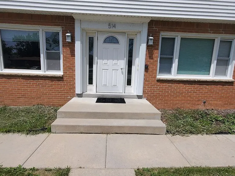 514 Lakeview Ave. (4 Unit) — Photo 1