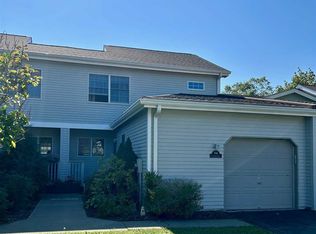 84 Sandalwood Ln, Rhinebeck, NY 12572