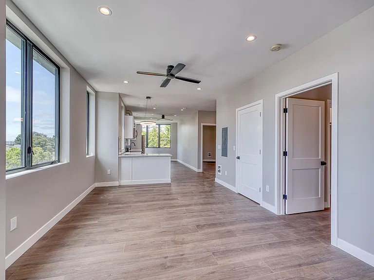 4202 Telegraph Ave #301 — Photo 3
