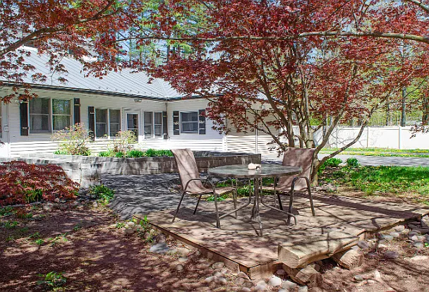 4 bed, 1550 sqft, $2,600 — Photo 4
