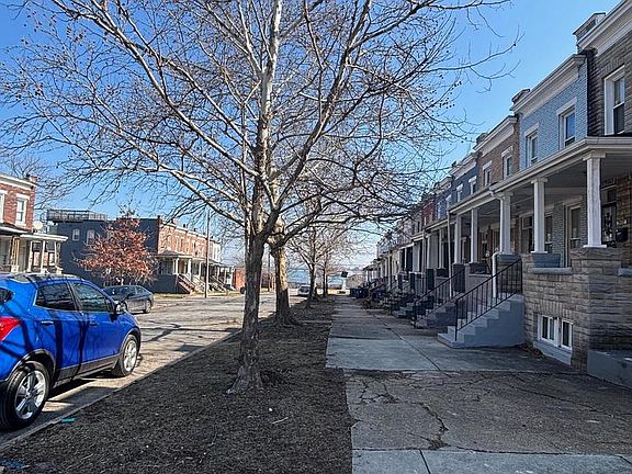 3rd image of 2401 Annapolis Rd