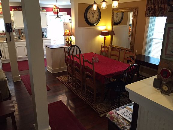 4th image of 20 N Miller St
