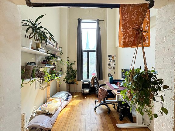 5th image of 431 Fairmount Ave APT 1E