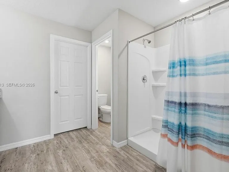1536 Axel Cir — Photo 17