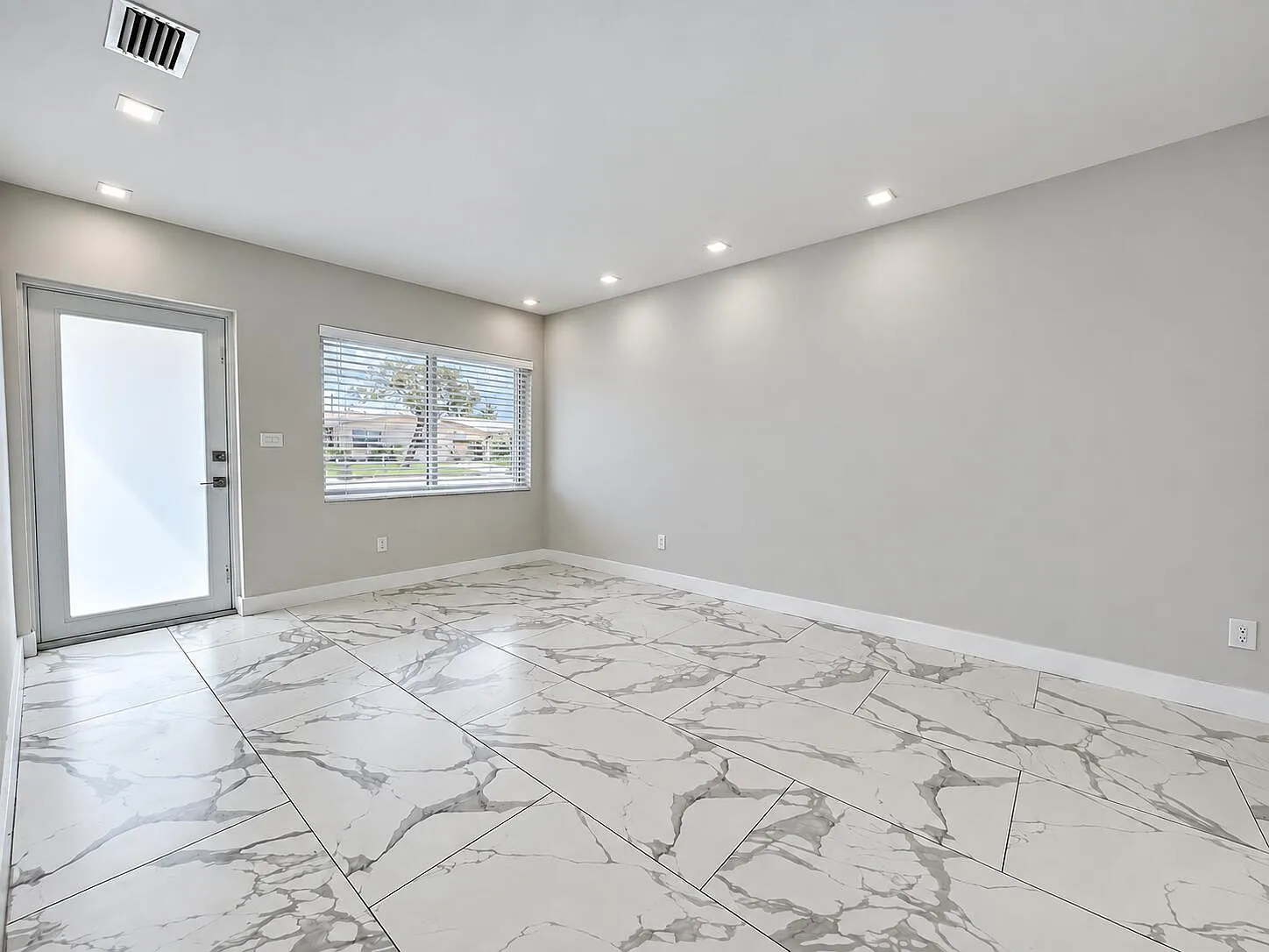 2 bed, 1.0 bath, 850 sqft, $2,600 — Photo 3