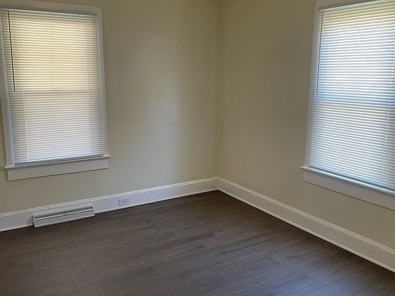 4th image of 1320 Marne St