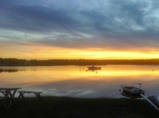 257 Monomoscoy Rd, Mashpee, MA 02649