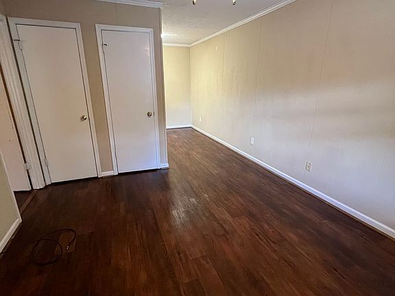 3rd image of 310 Genelda Ave APT 6