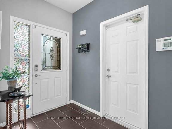 3rd image of 138 Dalgleish Ave