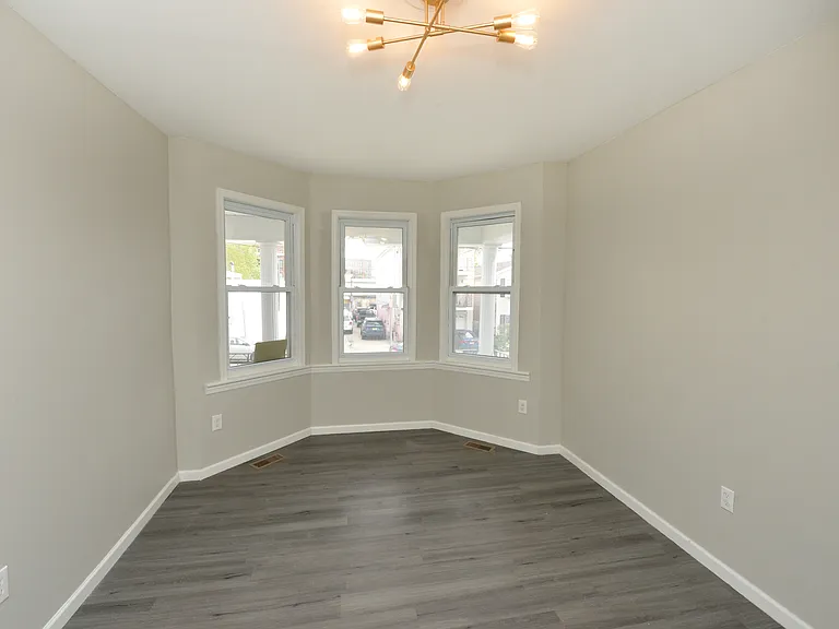 23 Bayview Ave #1 — Photo 6