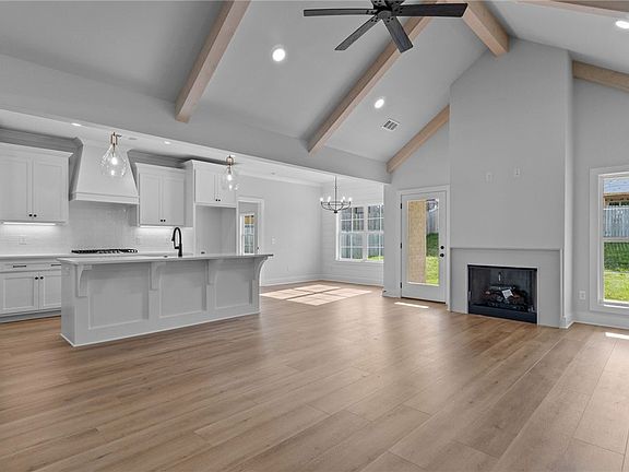 5th image of 13941 Glenview Dr