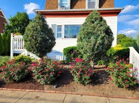 5165 Woodworth St, Pittsburgh, PA