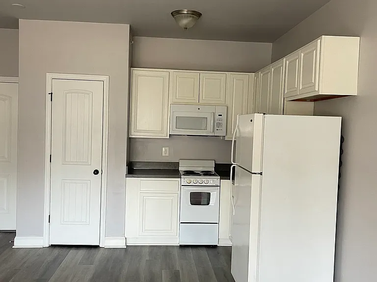 45 E 7th Ave #303 — Photo 2
