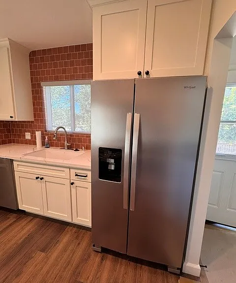 1351 Virginia Ave — Photo 24