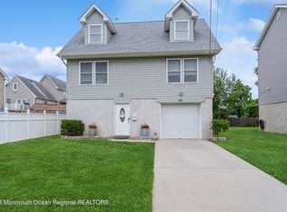 215 Campbell St, Union Beach, NJ