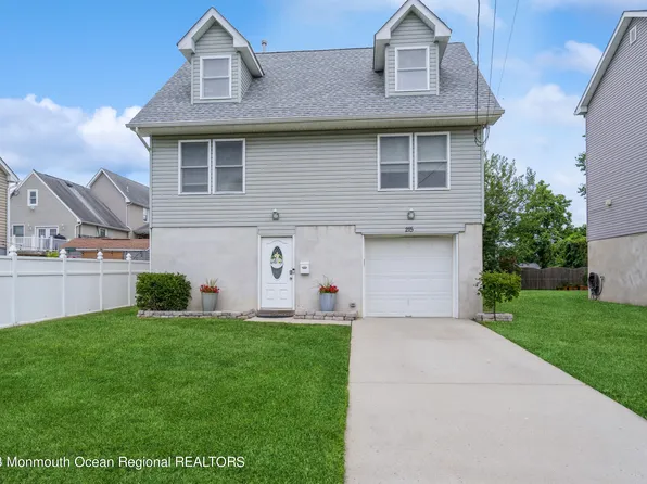 215 Campbell Street, Union Beach, NJ 07735
