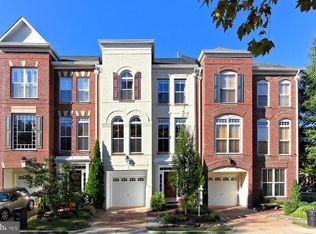 5248 Brawner Pl, Alexandria, VA 22304