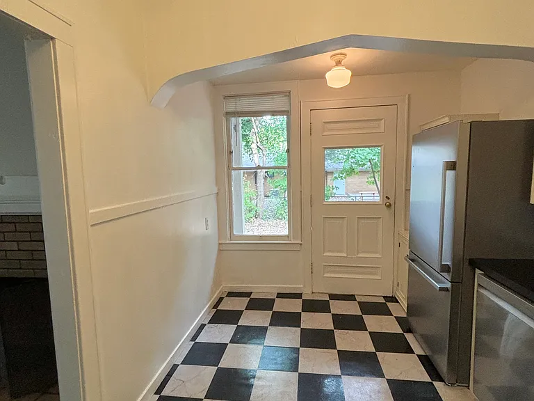 200 Burton St SE #2 — Photo 7