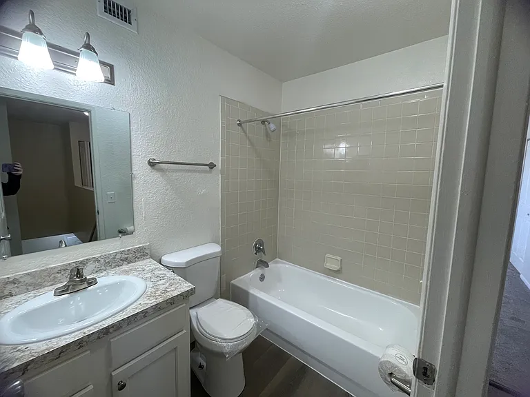 Saddle Brook Landings — Photo 53