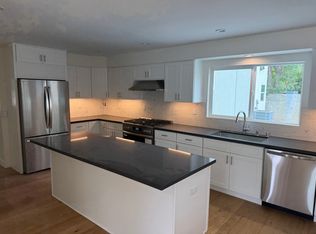 5815 Tampa Ave, Tarzana, CA 91356