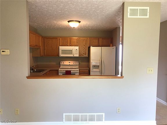 5th image of 33433 Shelly Ct