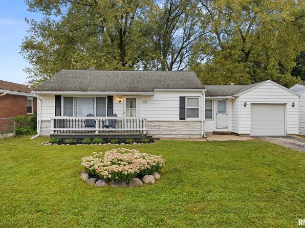 203 Racill Ct, East Peoria, IL 61611