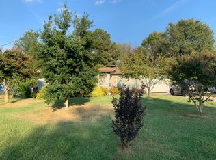 9 Howard St, Thomasville, NC 27360
