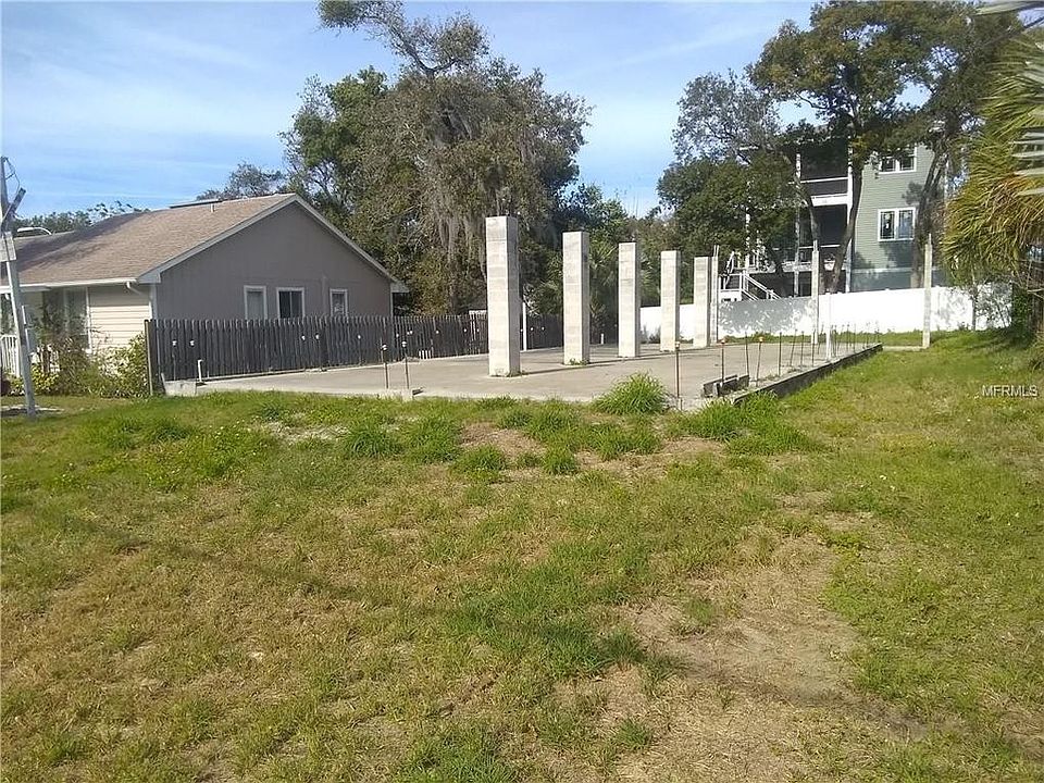 1st image of 413 Ulelah Ave