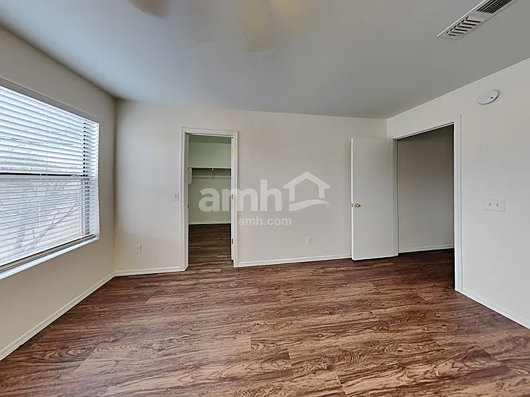 6159 S Avenue De La Chandelle — Photo 9