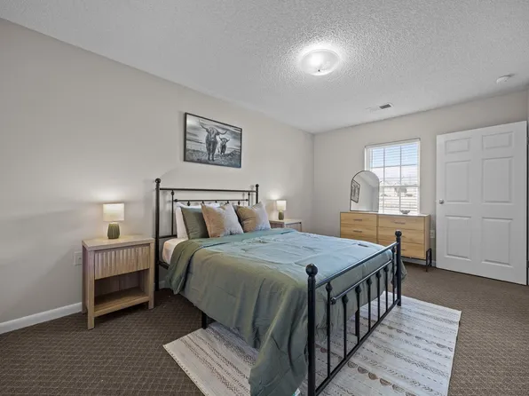 21 Collins Dr #D, Lillington, NC 27546