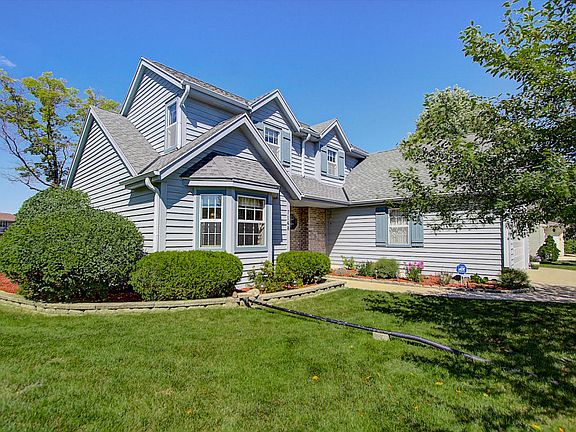 3rd image of 7148 W Woodbury Dr