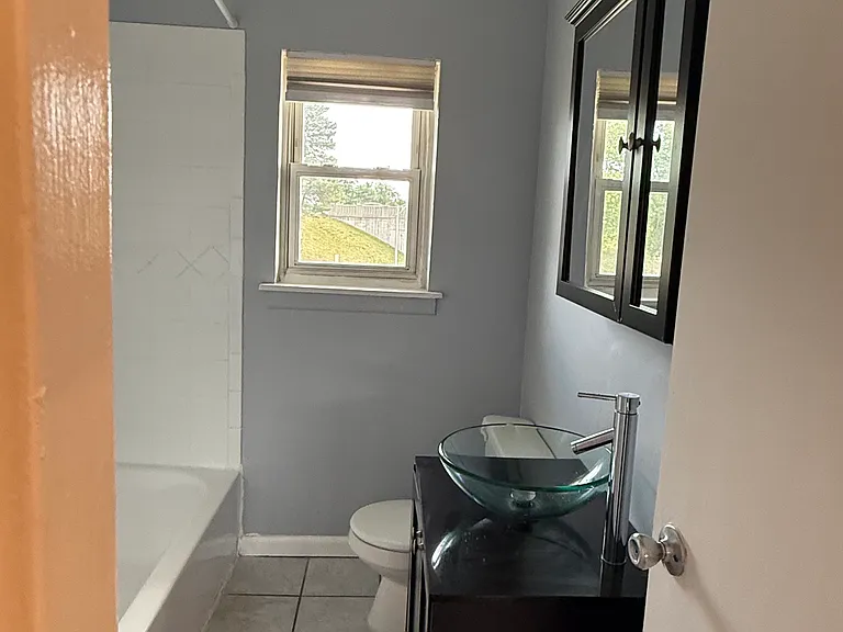 282 Main St #4 — Photo 7