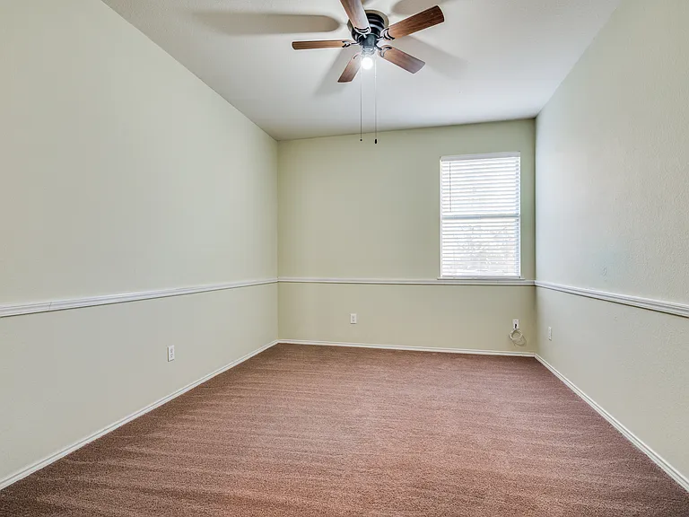 4214 Carrington Dr — Photo 9