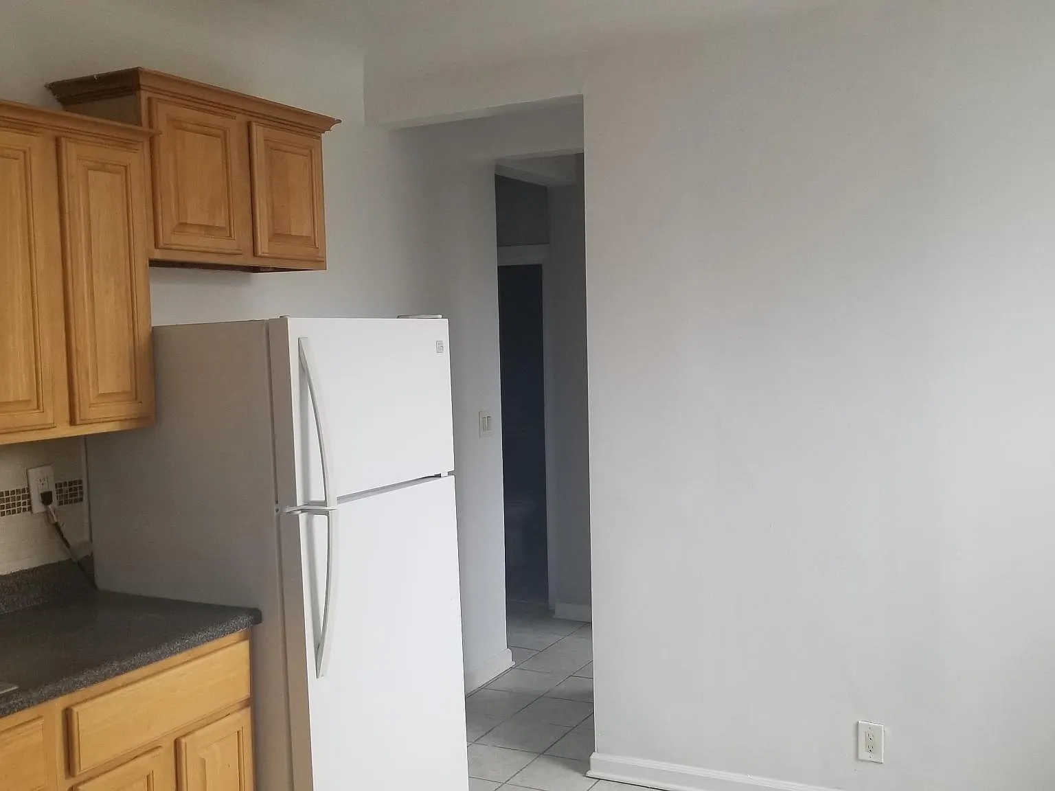 324 McLean Ave — Photo 4