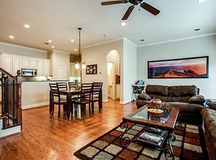 8813 Tudor Pl, Dallas, TX 75228