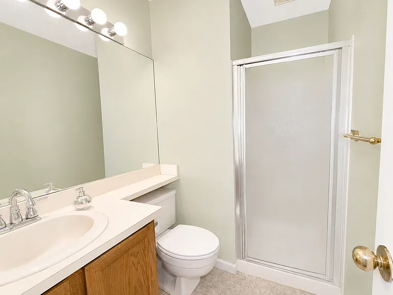 1894 E Bay Pointe Dr #BP12 — Photo 8