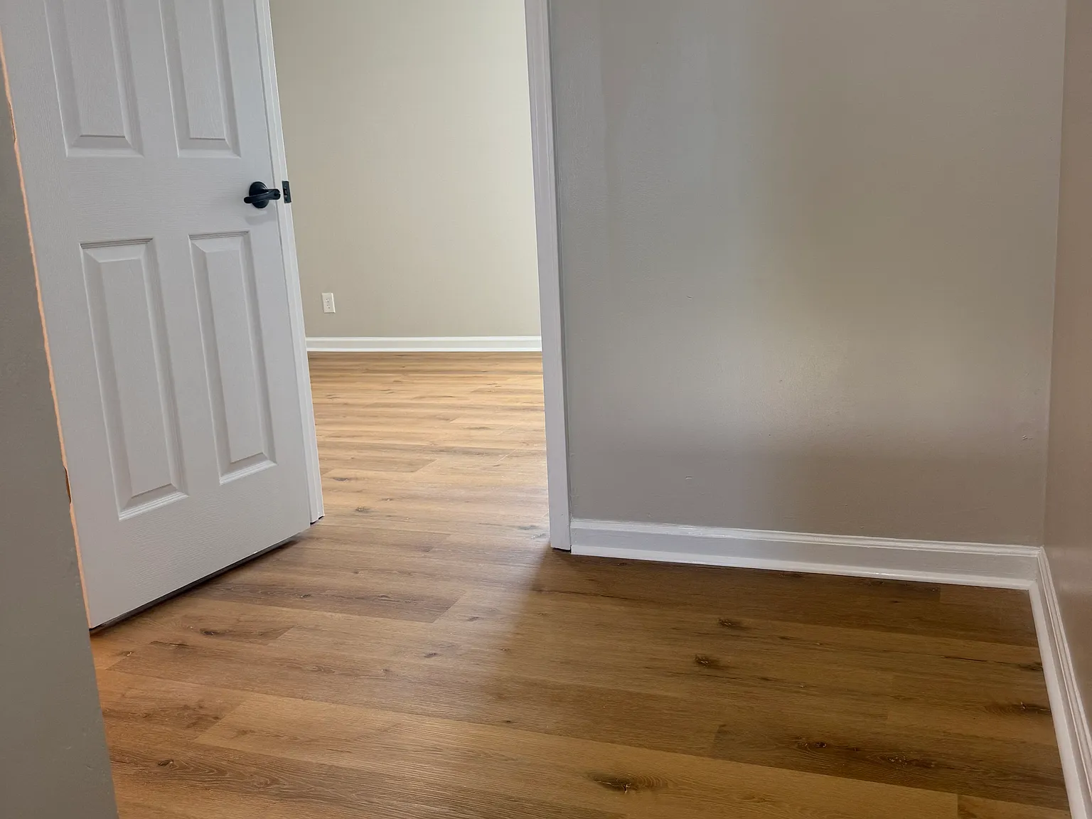 2 bed, 1.5 bath, 1000 sqft, $1,200 — Photo 1