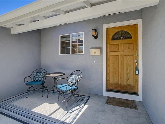 4th image of 32452 Elizabeth Way