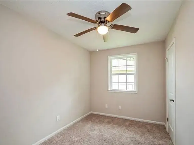 1105 Warren Dr — Photo 14
