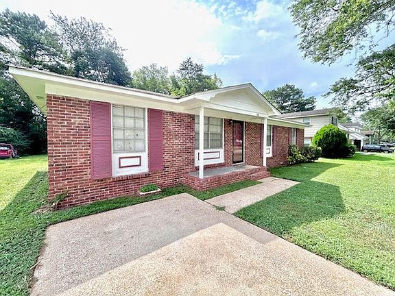 2nd image of 3218 Teton Dr NW