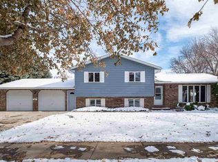 924 N Union Ave, Madison, SD 57042