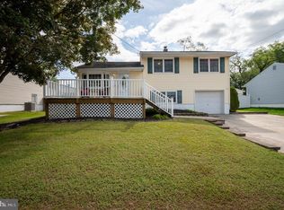 1436 Oak Hill Dr, Wilmington, DE 19805