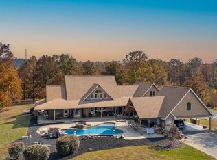 635 Buck Dr, Ohatchee, AL 36271