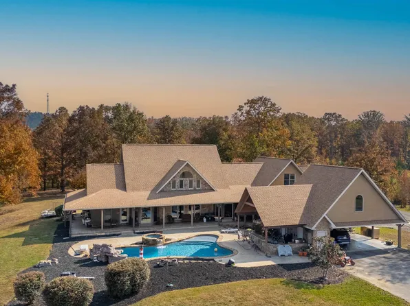 635 Buck Dr, Ohatchee, AL 36271