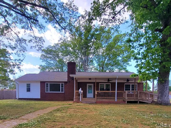 835 Rapids St, Roanoke Rapids, NC 27870