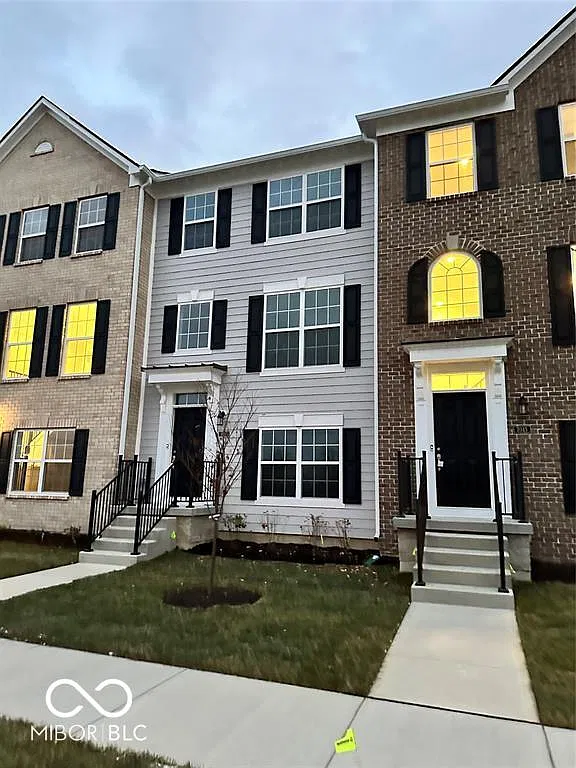3 bed, 1710 sqft, $2,395 — Photo 1