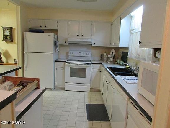 3rd image of 203 Montreal Dr